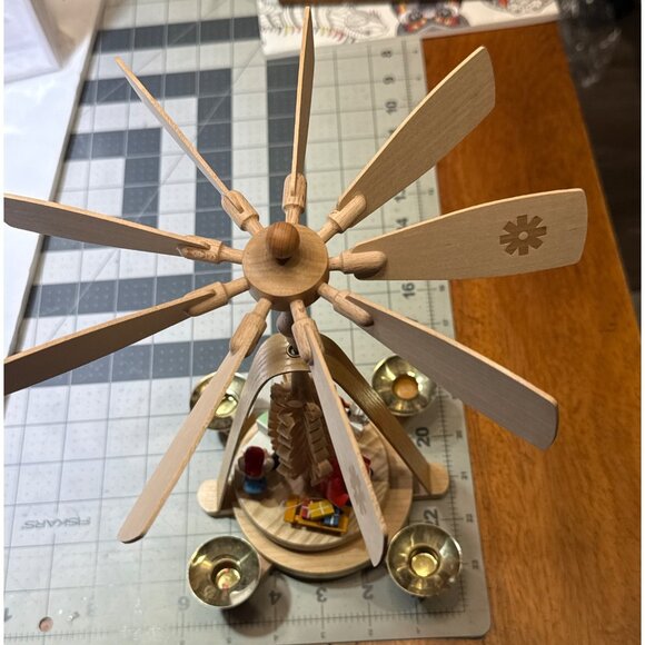 Vintage German Ergebirge Wooden Christmas Pyramid Candle Carousel - santa & Toy - Picture 13 of 13